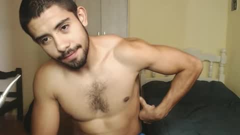 Snapshot of uliseshot450305 chatting on 20, 2, 2025 Ulises Gomez online show from 20, 2, 2025