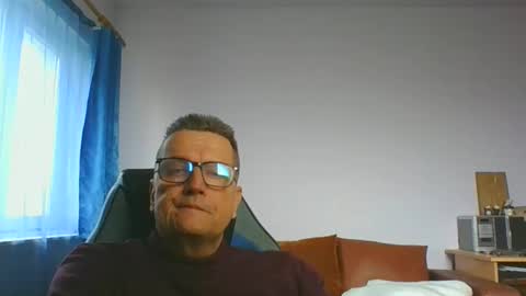 ulmeni4 online show from 2, 12, 2024