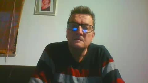 ulmeni4 online show from 3, 1, 2025