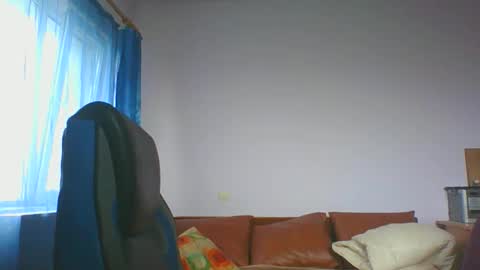 ulmeni4 online show from 18, 10, 2025