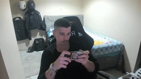 Snapshot of ulxer chatting on 3, 5, 2026 hi im mike tyson - online show from 3, 5, 2026