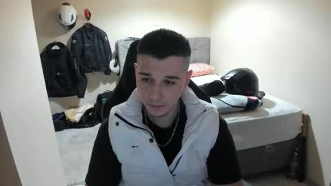 Snapshot of ulxer chatting on 29, 5, 2026 hi im mike tyson - online show from 29, 5, 2026