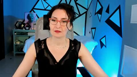 Snapshot of unatera chatting on 30, 3, 2026 UnaTera online show from 30, 3, 2026