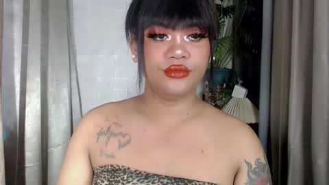 Snapshot of unforgettable_sin chatting on 10, 10, 2025 Bella Shamara Odett online show from 10, 10, 2025