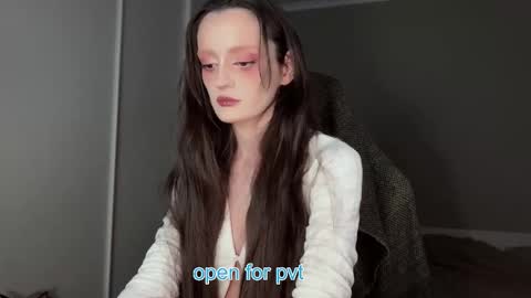 Snapshot of unhollymeow chatting on 30, 9, 2025 Irene online show from 30, 9, 2025