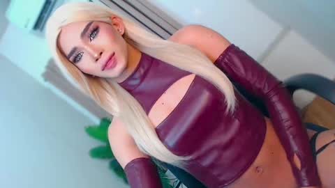 Miss Andrea online show from 11, 4, 2026