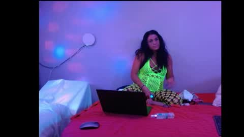 Snapshot of upallnight3654 chatting on 27, 5, 2026 upallnight3654 online show from 27, 5, 2026