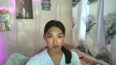 ur_dazzlingmorenaxx online show from 10, 4, 2026