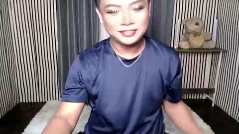 ur_hotcarla online show from 20, 7, 2026
