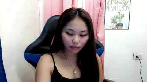 Snapshot of ur_small_girl chatting on 29, 11, 2025 ur_small_girl online show from 29, 11, 2025