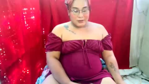 Snapshot of uramazingbomshel chatting on 4, 11, 2025 pretitit micole online show from 4, 11, 2025