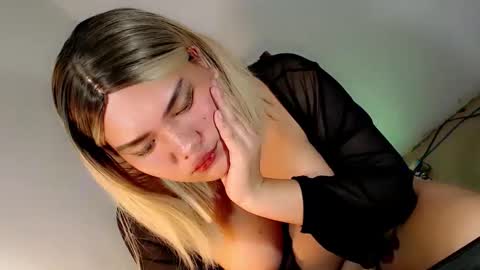 MarieMars online show from 5, 3, 2026