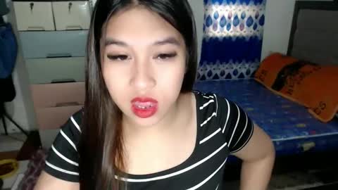 Snapshot of urasiangirl_crizelxxx chatting on 13, 2, 2025 Sweet Cutie Crizel online show from 13, 2, 2025