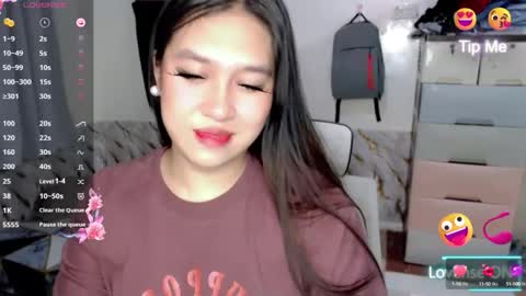 Snapshot of urasiangirl_crizelxxx chatting on 20, 9, 2025 Sweet Cutie Crizel online show from 20, 9, 2025