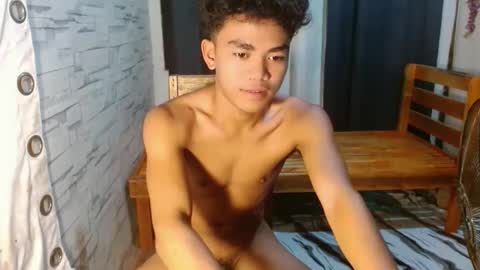 urboyvenz online show from 7, 4, 2026