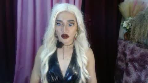 Snapshot of urcumgirlasiants chatting on 19, 9, 2025 KENDALL online show from 19, 9, 2025