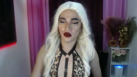 Snapshot of urcumgirlasiants chatting on 4, 10, 2025 KENDALL online show from 4, 10, 2025