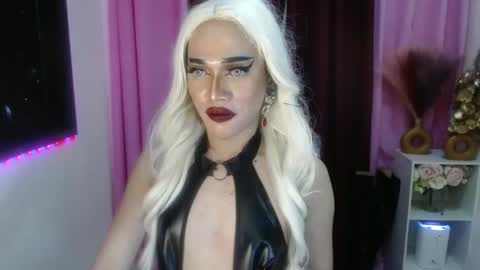 Snapshot of urcumgirlasiants chatting on 11, 10, 2025 KENDALL online show from 11, 10, 2025