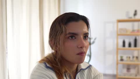 Linda Restrepo online show from 13, 12, 2024