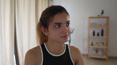 Linda Restrepo online show from 13, 12, 2024