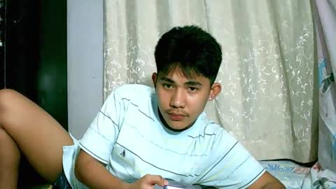 Snapshot of urcutie_asianboy chatting on 22, 11, 2025 KEN online show from 22, 11, 2025