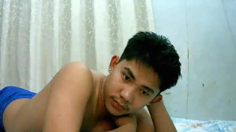 Snapshot of urcutie_asianboy chatting on 23, 11, 2025 KEN online show from 23, 11, 2025