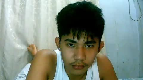 Snapshot of urcutie_asianboy chatting on 5, 12, 2025 KEN online show from 5, 12, 2025