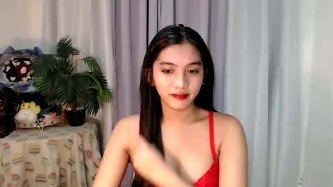 Snapshot of urdreamgirl_ chatting on 6, 3, 2025 Trixie online show from 6, 3, 2025