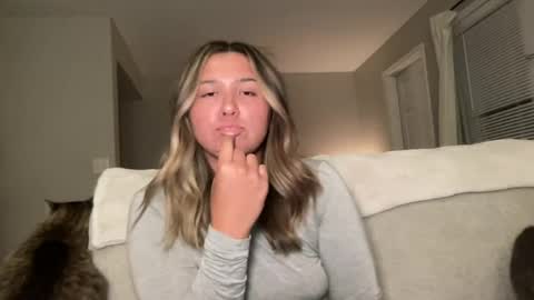 Snapshot of urgirlgracie966 chatting on 19, 7, 2026 urgirlgracie966 online show from 19, 7, 2026