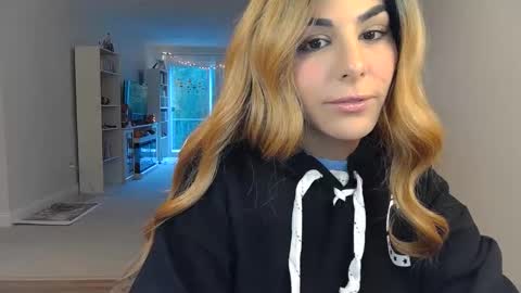 Snapshot of urgoddessmarla chatting on 4, 10, 2025 Goddess Marla online show from 4, 10, 2025