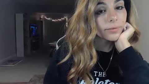 Snapshot of urgoddessmarla chatting on 9, 10, 2025 Goddess Marla online show from 9, 10, 2025