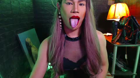 queen norelle online show from 10, 12, 2024