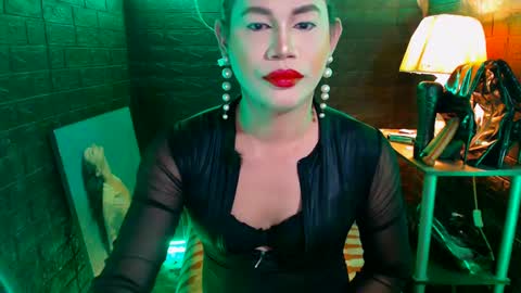 queen norelle online show from 6, 1, 2025