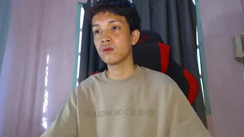 Snapshot of urhot_johny chatting on 7, 4, 2026 urhot_johny online show from 7, 4, 2026