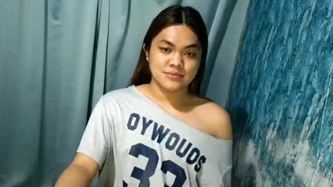urhottie_bella online show from 23, 6, 2026