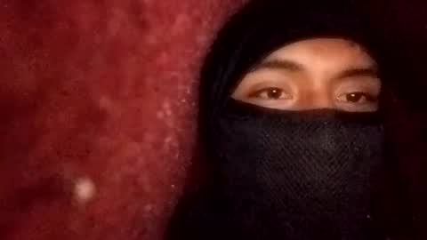 Uriel sgueme en ig  online show from 2, 12, 2024