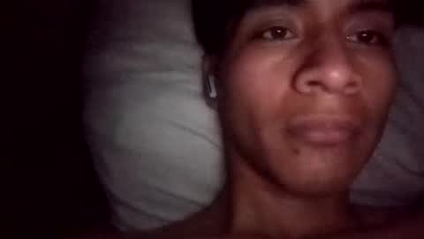 Uriel sgueme en ig  online show from 9, 2, 2025