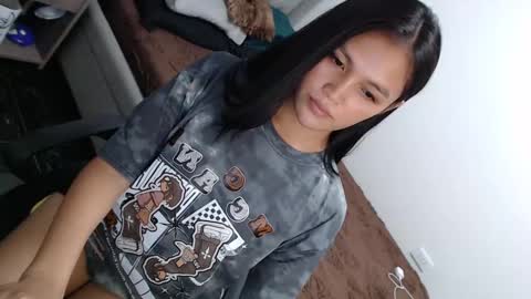 Amira online show from 4, 3, 2025