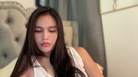 Amira online show from 4, 12, 2025