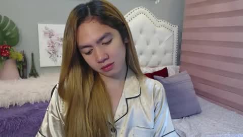 Snapshot of urlovelypinayxxx chatting on 5, 4, 2026 MIYA online show from 5, 4, 2026