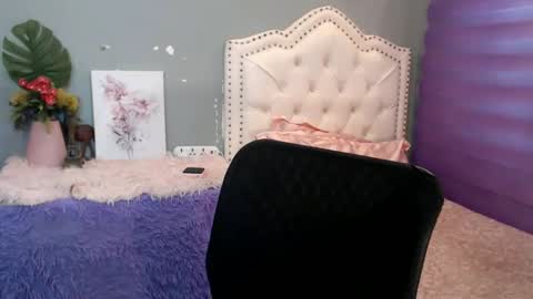 Snapshot of urlovelypinayxxx chatting on 9, 6, 2026 MIYA online show from 9, 6, 2026