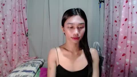 urloverjasmine_xx online show from 11, 4, 2026