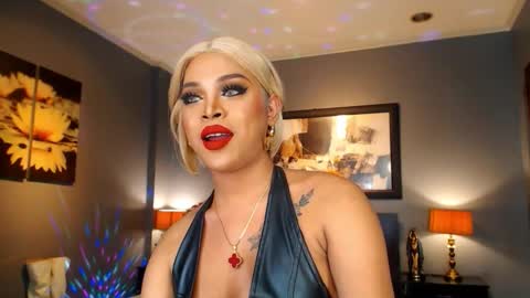 UrMajestyTyra online show from 13, 1, 2026