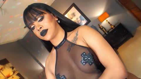 UrMajestyTyra online show from 19, 1, 2026