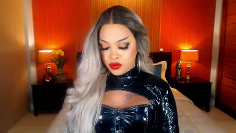 Snapshot of urmajestytyra chatting on 28, 6, 2026 UrMajestyTyra online show from 28, 6, 2026