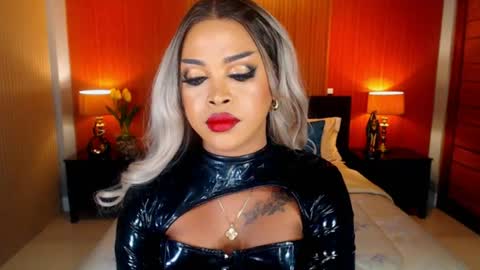 Snapshot of urmajestytyra chatting on 2, 7, 2026 UrMajestyTyra online show from 2, 7, 2026