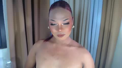urmakelove_fac online show from 25, 5, 2026