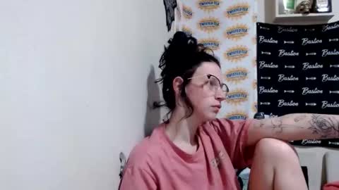 Snapshot of urmomalexx chatting on 21, 3, 2026 urmomalexx online show from 21, 3, 2026
