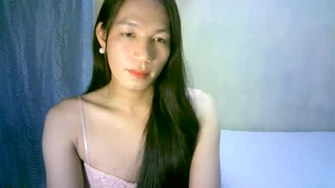 queen julia not into CHEAPGUY online show from 6, 1, 2025