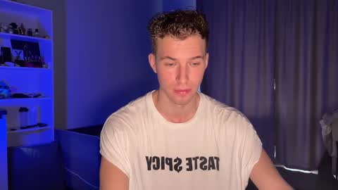 Snapshot of ursaotome chatting on 18, 9, 2025 ursaotome online show from 18, 9, 2025